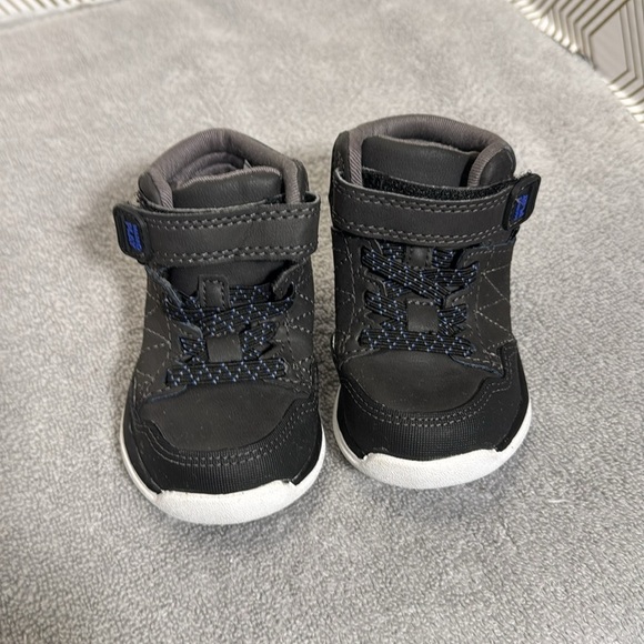 Stride rite boots Saul sneaker kids size 4.5 Made2play Gray Striderite like new - Picture 1 of 13